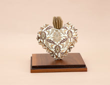 Cargar imagen en el visor de la galería, Sagrado Corazón de origami, en acrílico