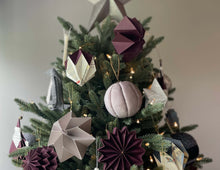 Cargar imagen en el visor de la galería, ESFERA NOCHEBUENA, JUEGO DE 6 PZ