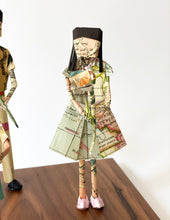 Cargar imagen en el visor de la galería, Niños con Flor