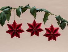 Cargar imagen en el visor de la galería, ESFERA NOCHEBUENA, JUEGO DE 6 PZ