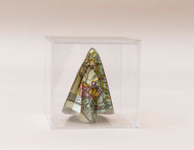 Cargar imagen en el visor de la galería, Virgen en Caja de acrílico