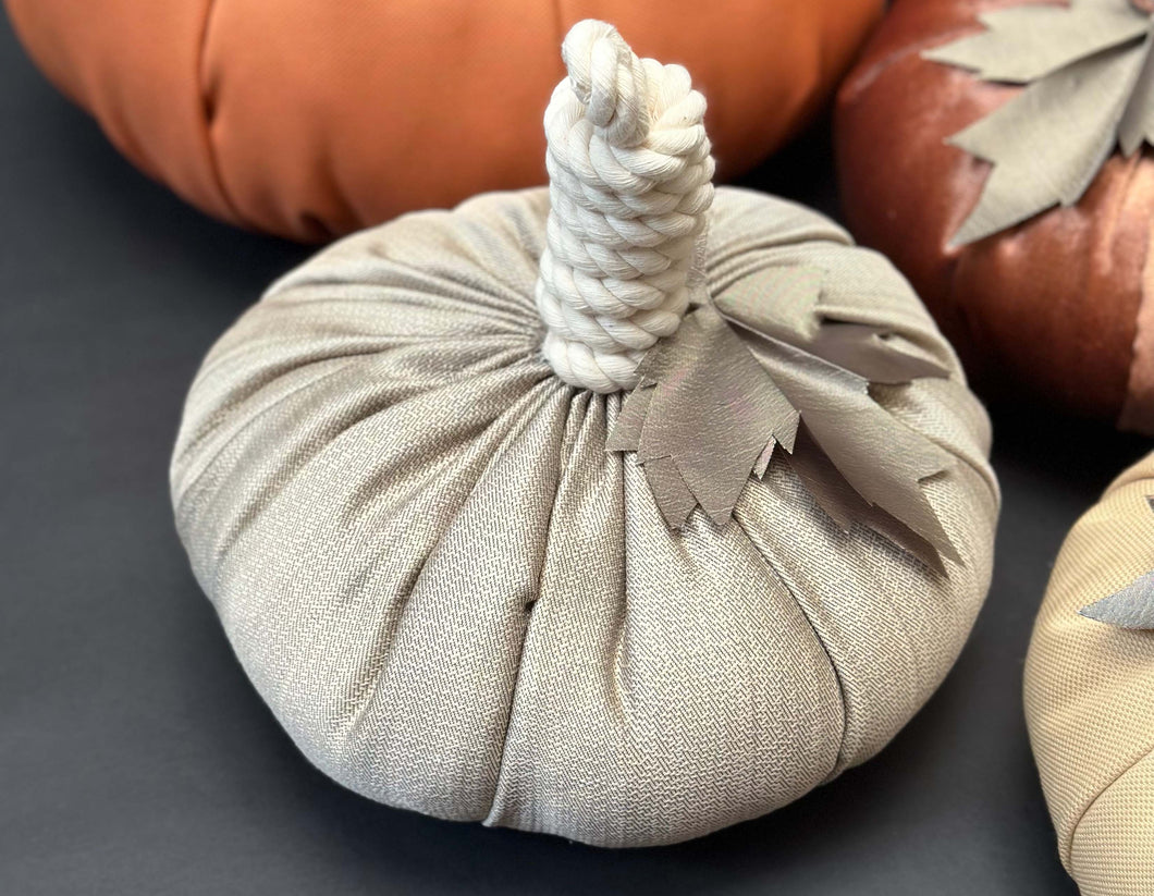 CALABAZA TELA HUESO MEDIANA OBJETO DECORATIVO