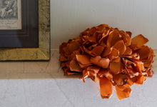 Cargar imagen en el visor de la galería, FLORES ALTAR OBJETO DECORATIVO
