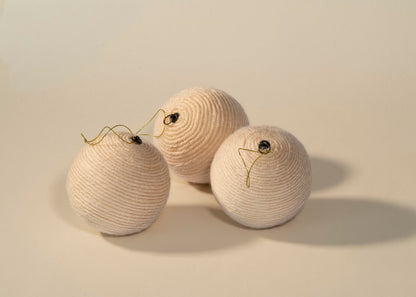 Set de 3 esferas de estambre en beige