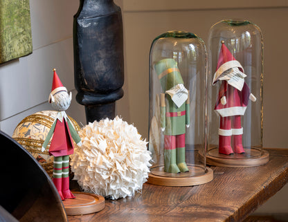 Cascanueces de origami en capelo, disponible en vino con verde y rojo con verde