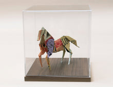 Cargar imagen en el visor de la galería, CABALLO OBJETO DECORATIVO

