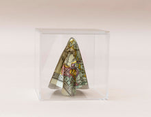 Cargar imagen en el visor de la galería, Virgen en Caja de acrílico
